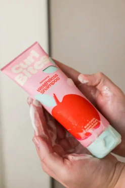 Refreshing Weightless Shampoo