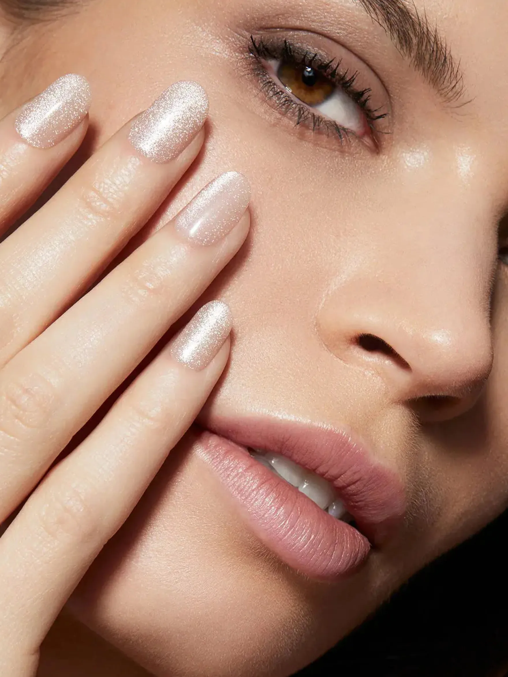 Reusable Pop-On Manicure Pops For Champagne Velvet Round