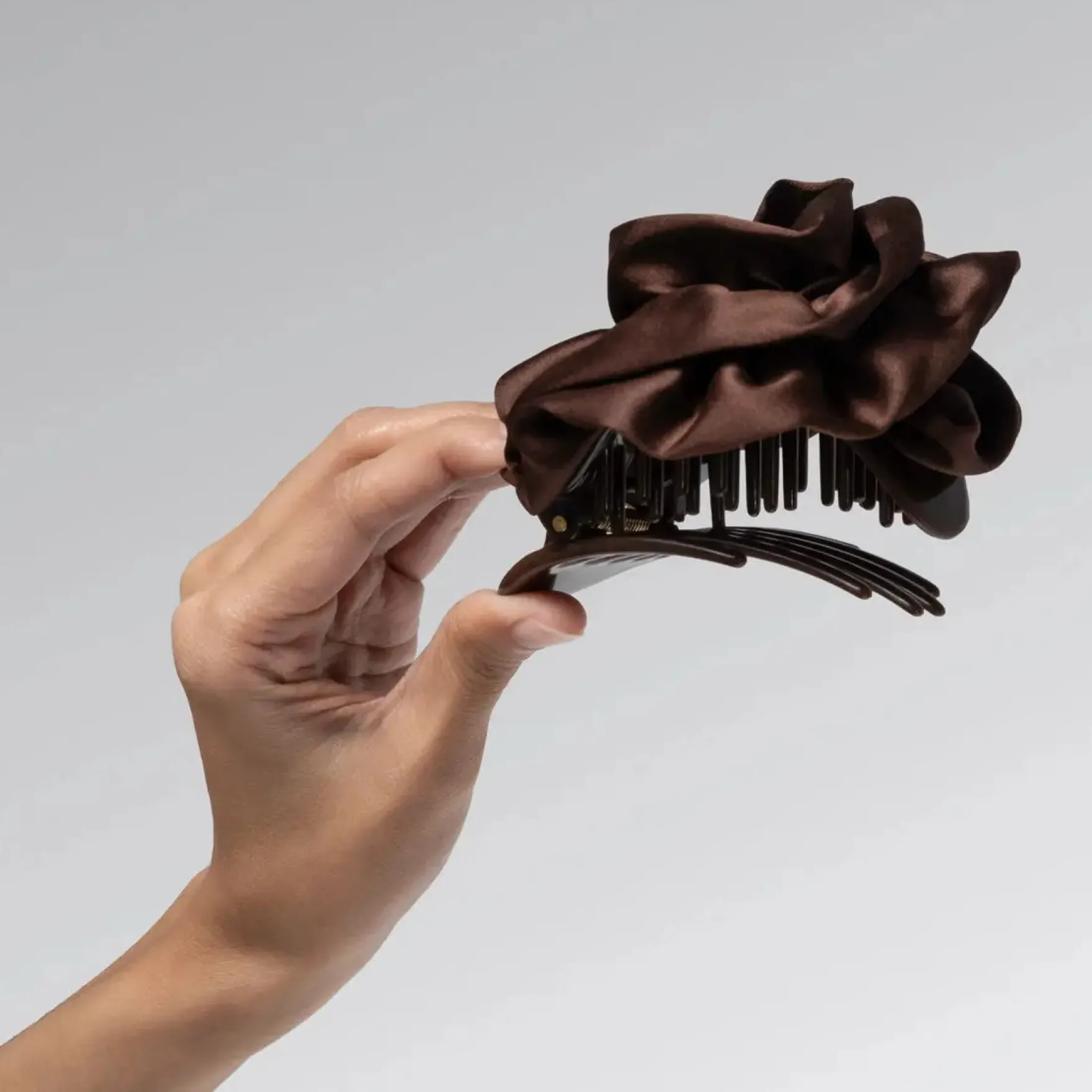 Satin Rosette Flat Cloud Clip Chocolate