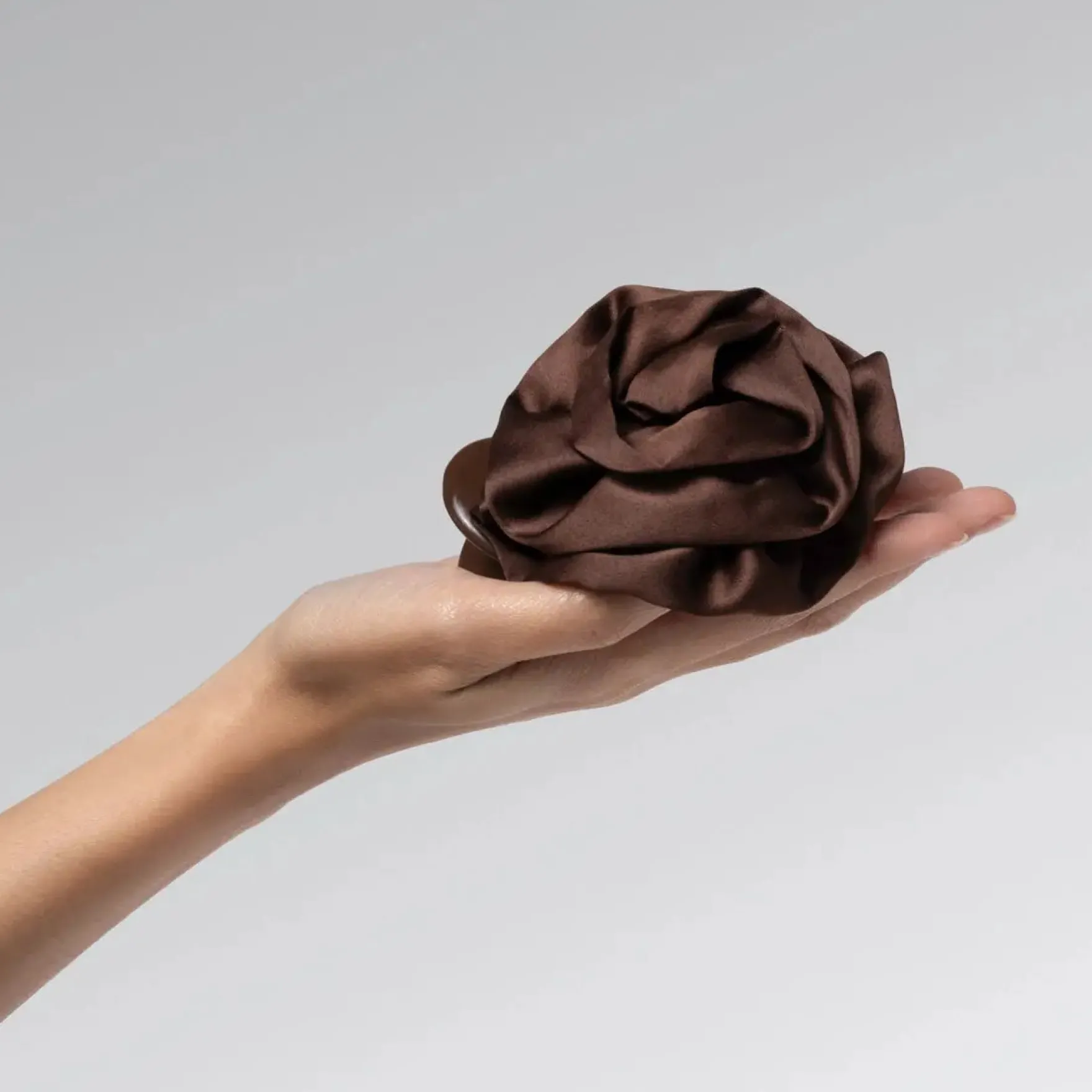 Satin Rosette Flat Cloud Clip Chocolate