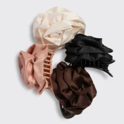 Satin Rosette Flat Cloud Clip Cream