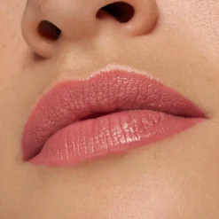 Satin Glow Luminous Shine Lipstick 02 Blushin It