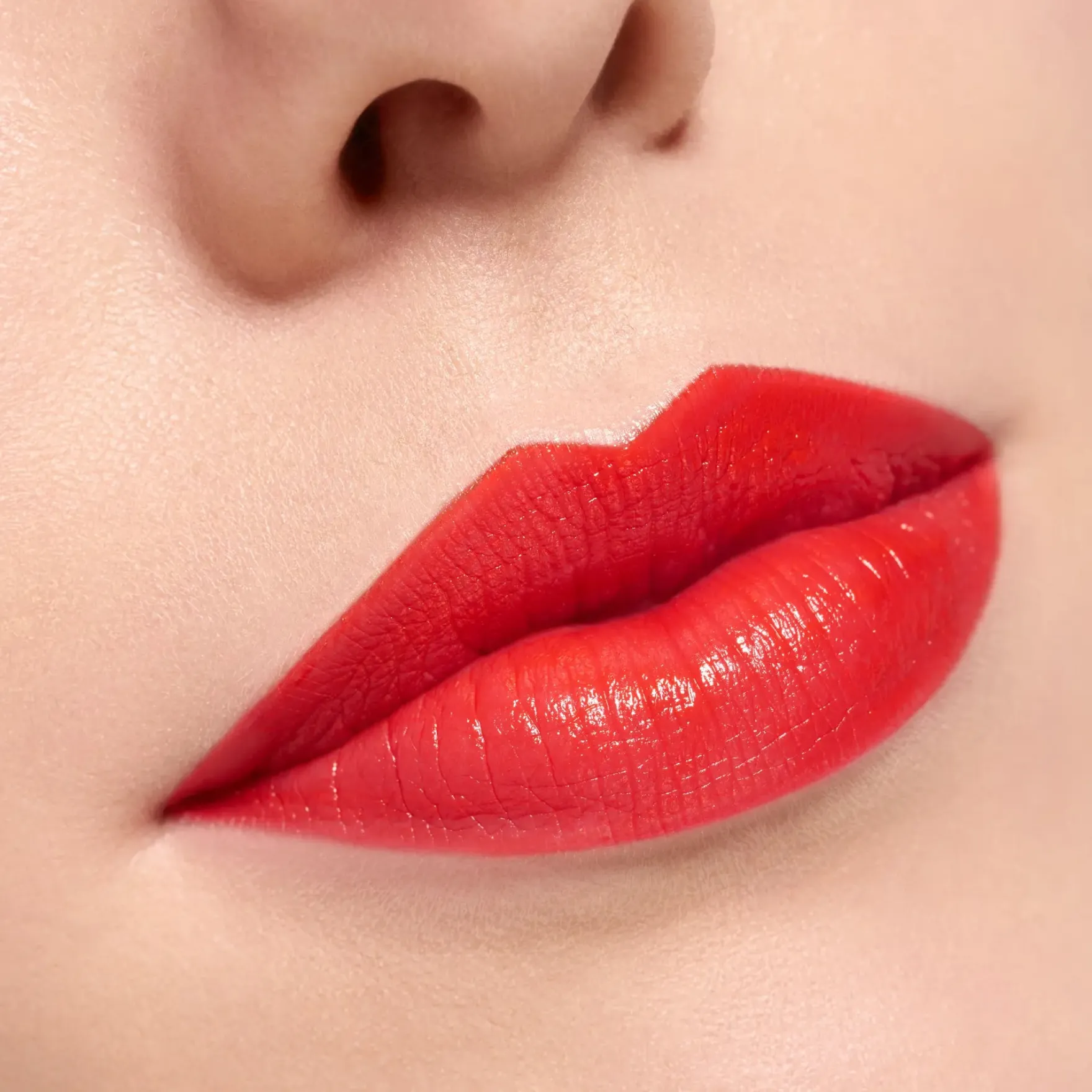 Satin Glow Luminous Shine Lipstick 07 Coral It A Day