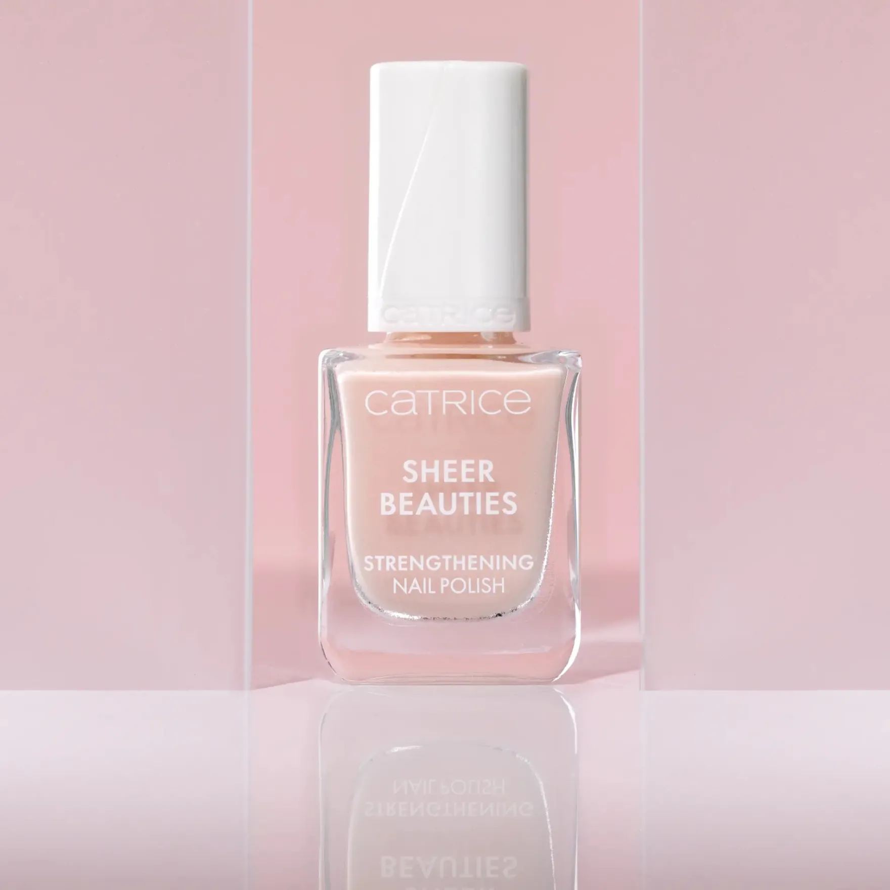 Sheer Beauties Strengthening Nail Polish 020 Roses Are Rosy