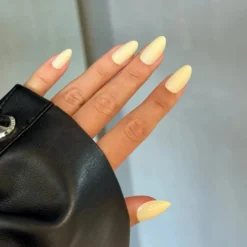 Soft Gel Press-On Nails Butter Yellow