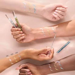 Space Glam Liquid Effect Eyeliner 020 Galactic Glitter