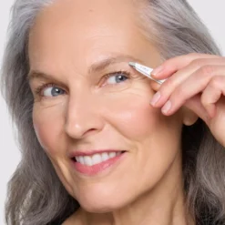 The Devil Wears Prada Mini Slant Tweezer