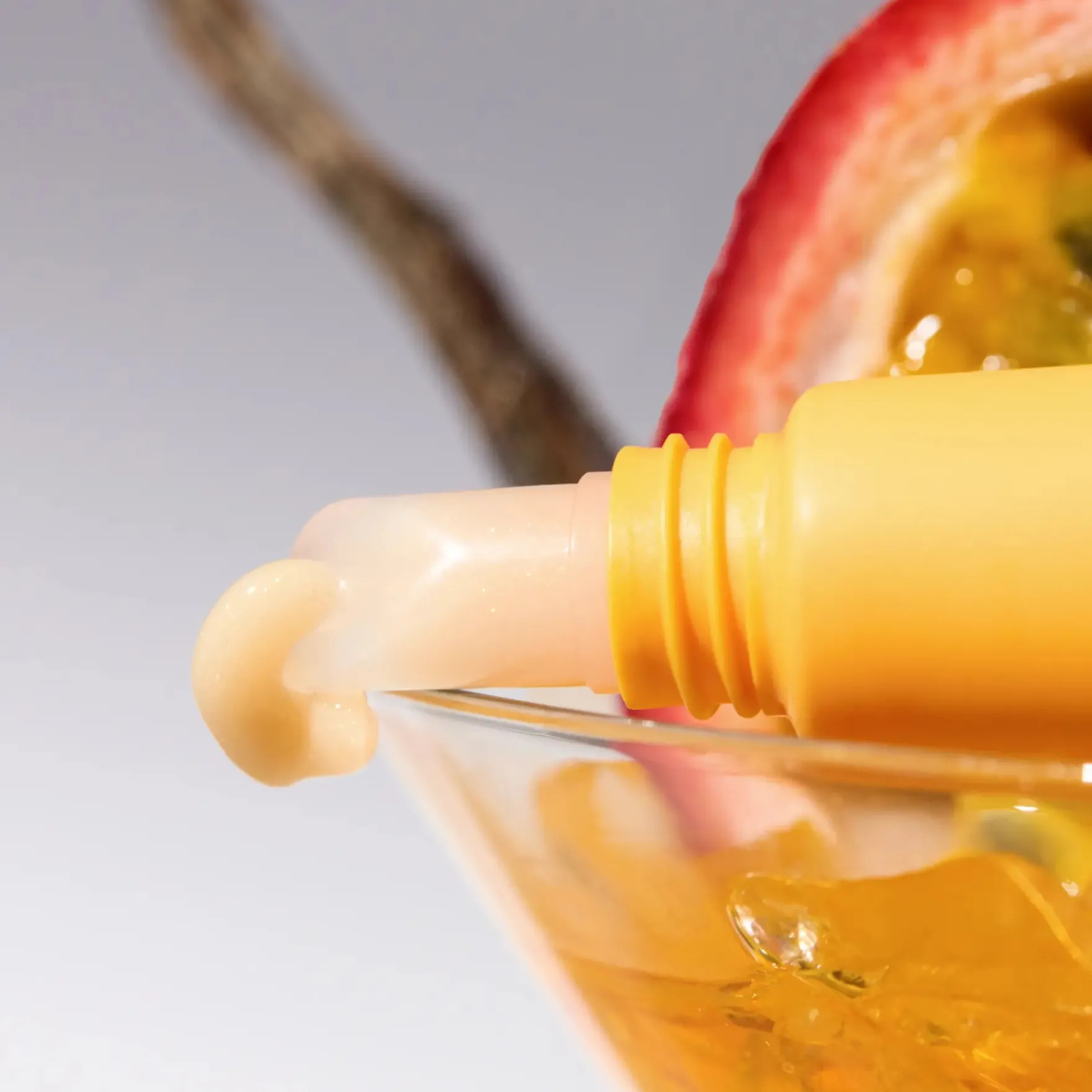 The Summer Edit Peptide Lipgloss C04 Passionfruit Vanilla