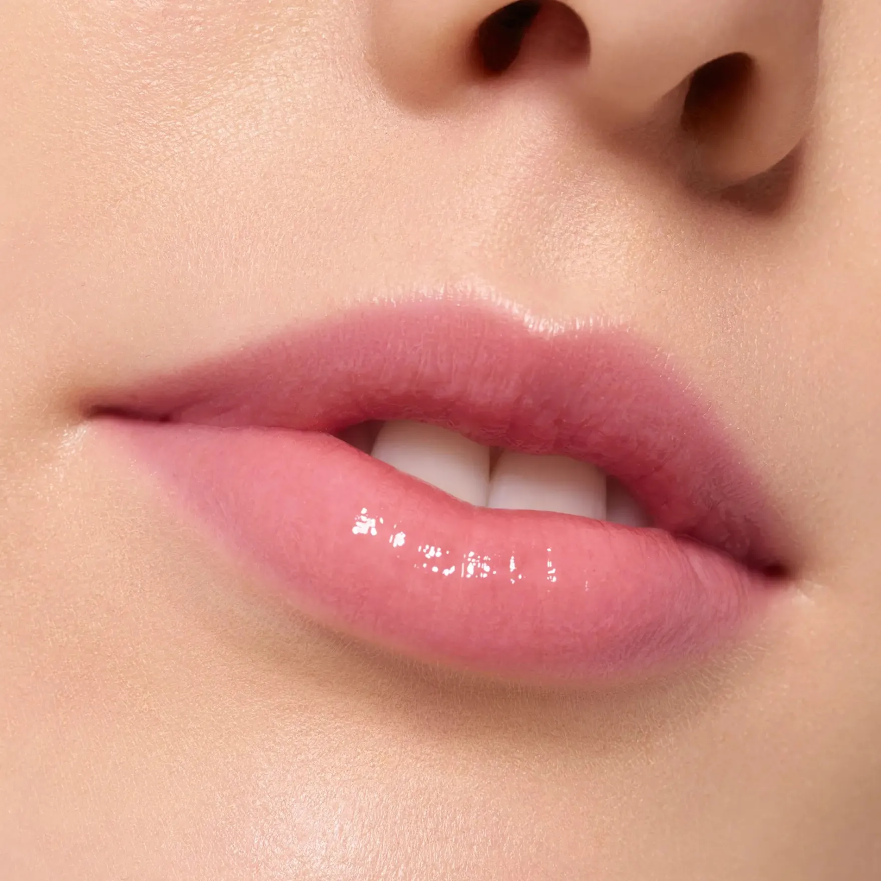 The Super Peptide Glossy Lip Treatment 07 Sugardorable!