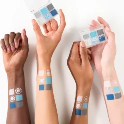 Tiny Treasures Eyeshadow Palette 040 Icy Whisper