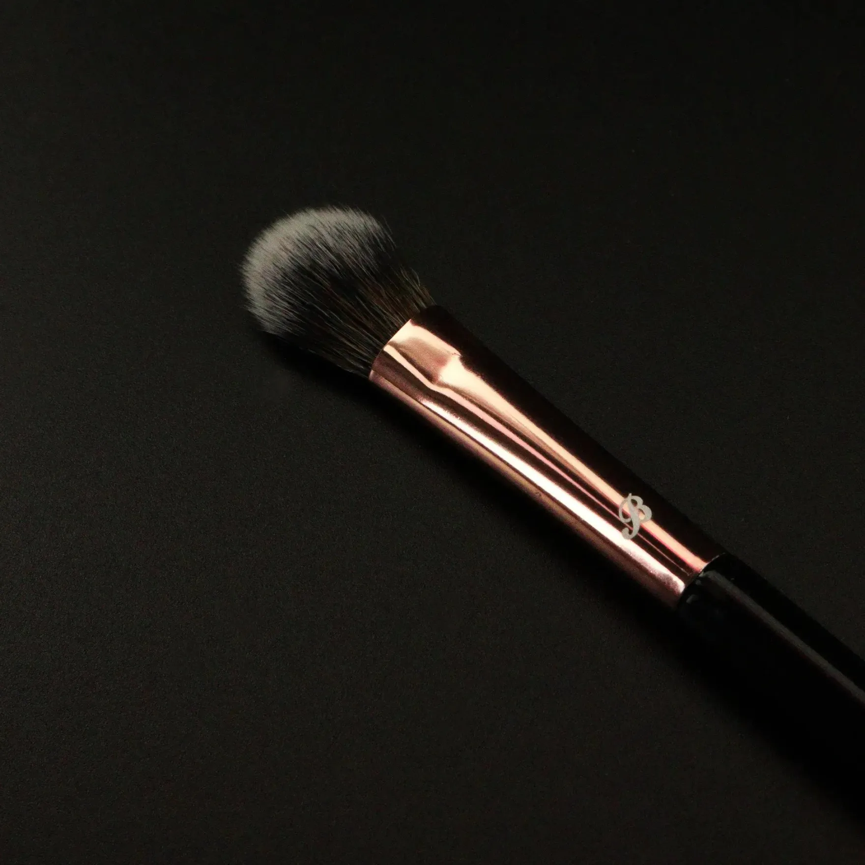 UP19 Concealer & Brightening Brush