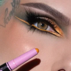 Velour Eye Crayon Bright Beginnings