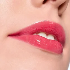 What The Fake! Plumping Lip Gloss 101 Main Squeeze